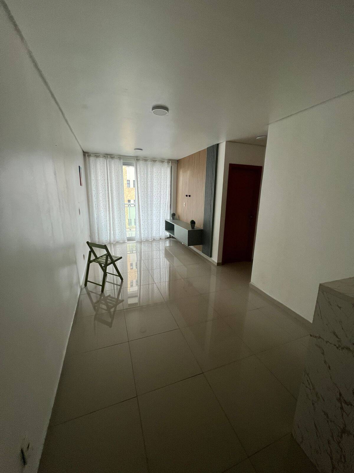 Apartamento para alugar com 1 quarto, 50m² - Foto 2
