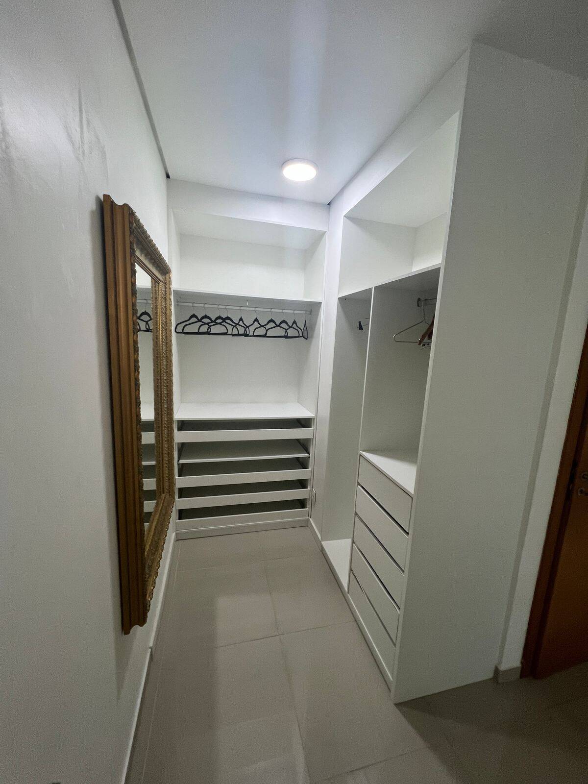 Apartamento para alugar com 1 quarto, 50m² - Foto 12