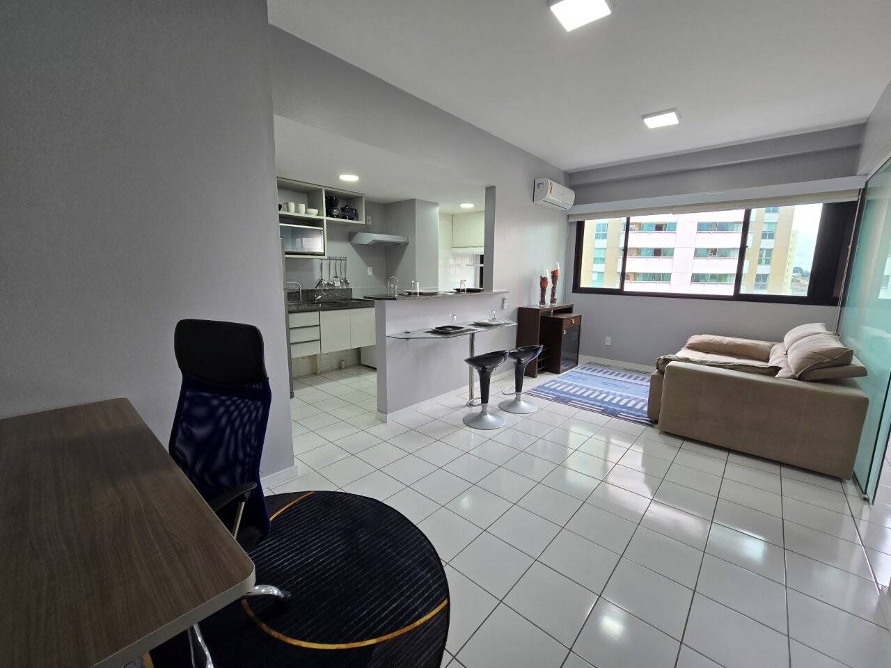 Apartamento para alugar com 1 quarto, 54m² - Foto 2