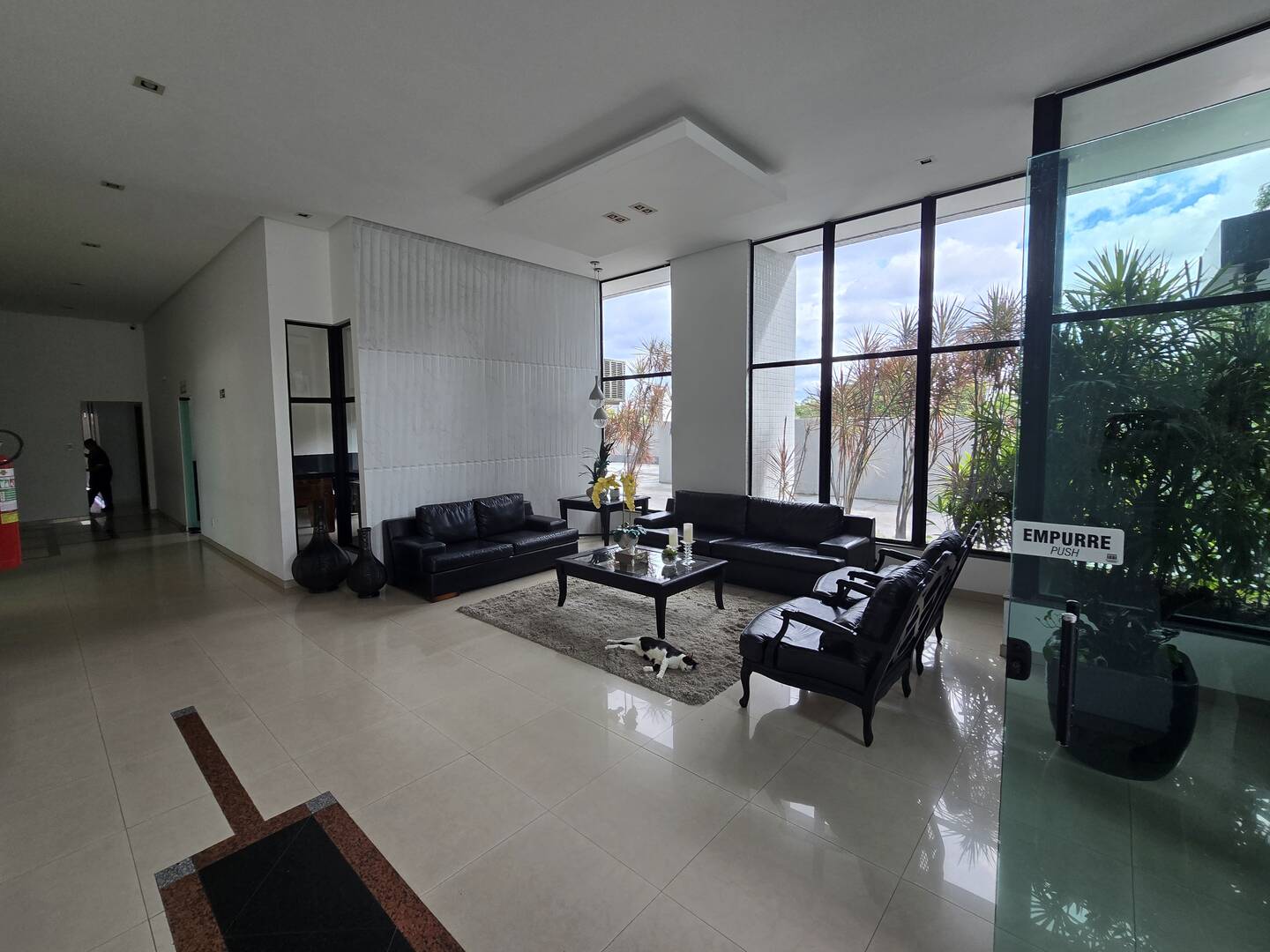 Apartamento para alugar com 1 quarto, 51m² - Foto 17
