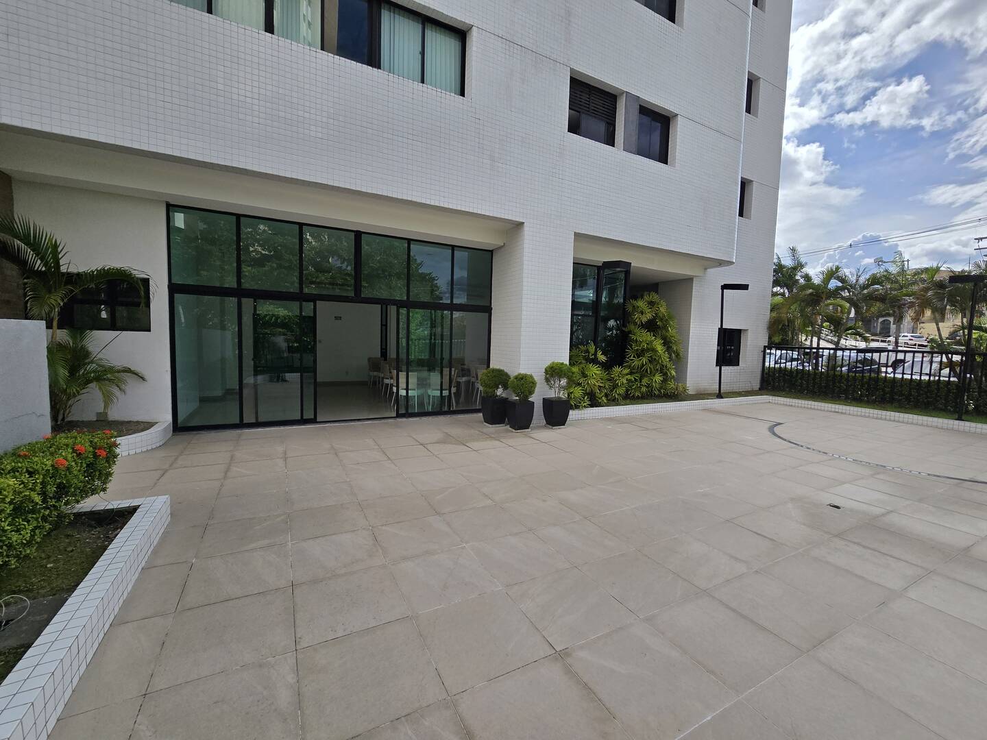 Apartamento para alugar com 1 quarto, 51m² - Foto 25