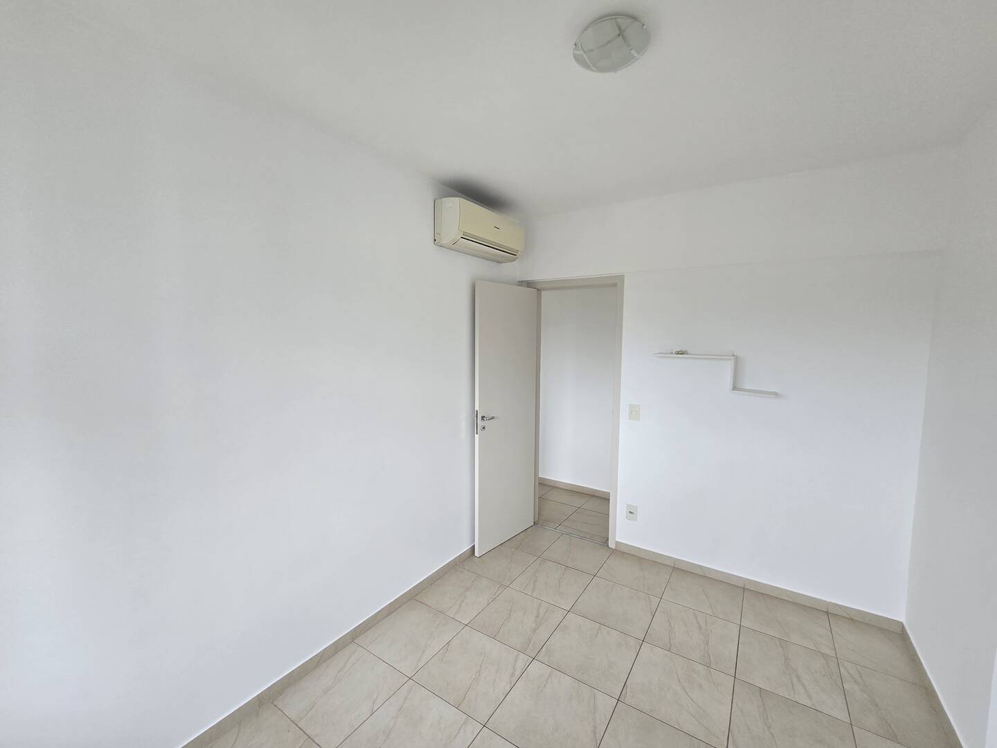 Apartamento para alugar com 3 quartos, 105m² - Foto 23