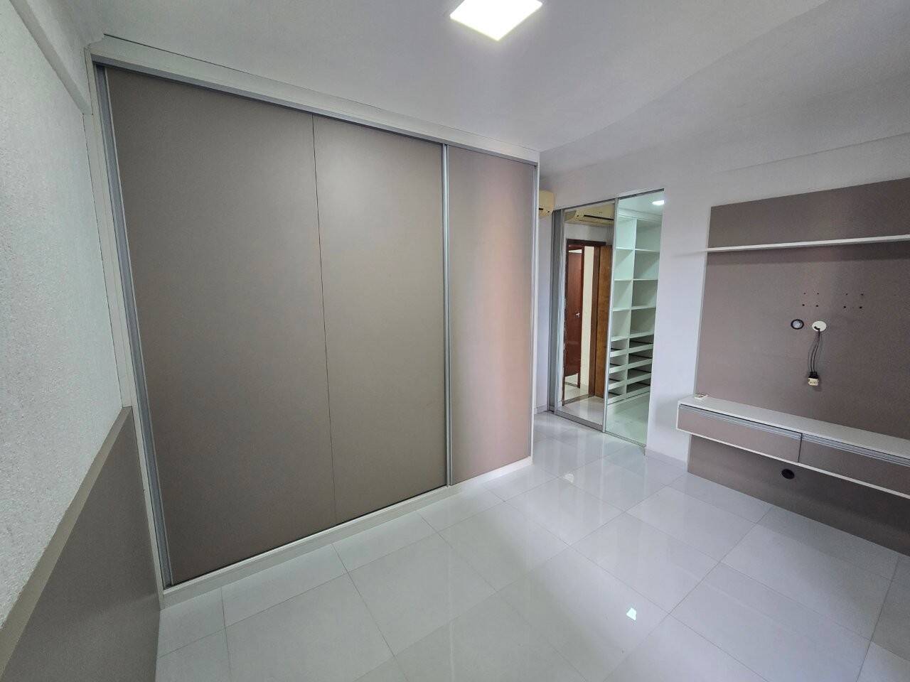 Apartamento para alugar com 3 quartos, 101m² - Foto 24