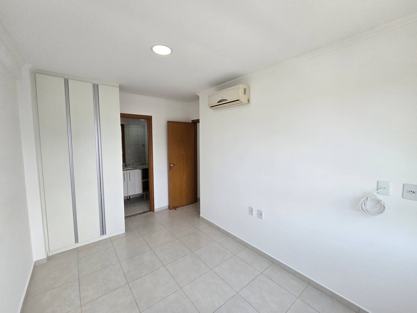 Apartamento à venda com 2 quartos, 67m² - Foto 17