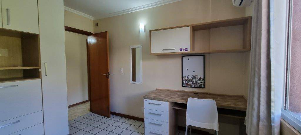 Apartamento para alugar com 2 quartos, 66m² - Foto 17