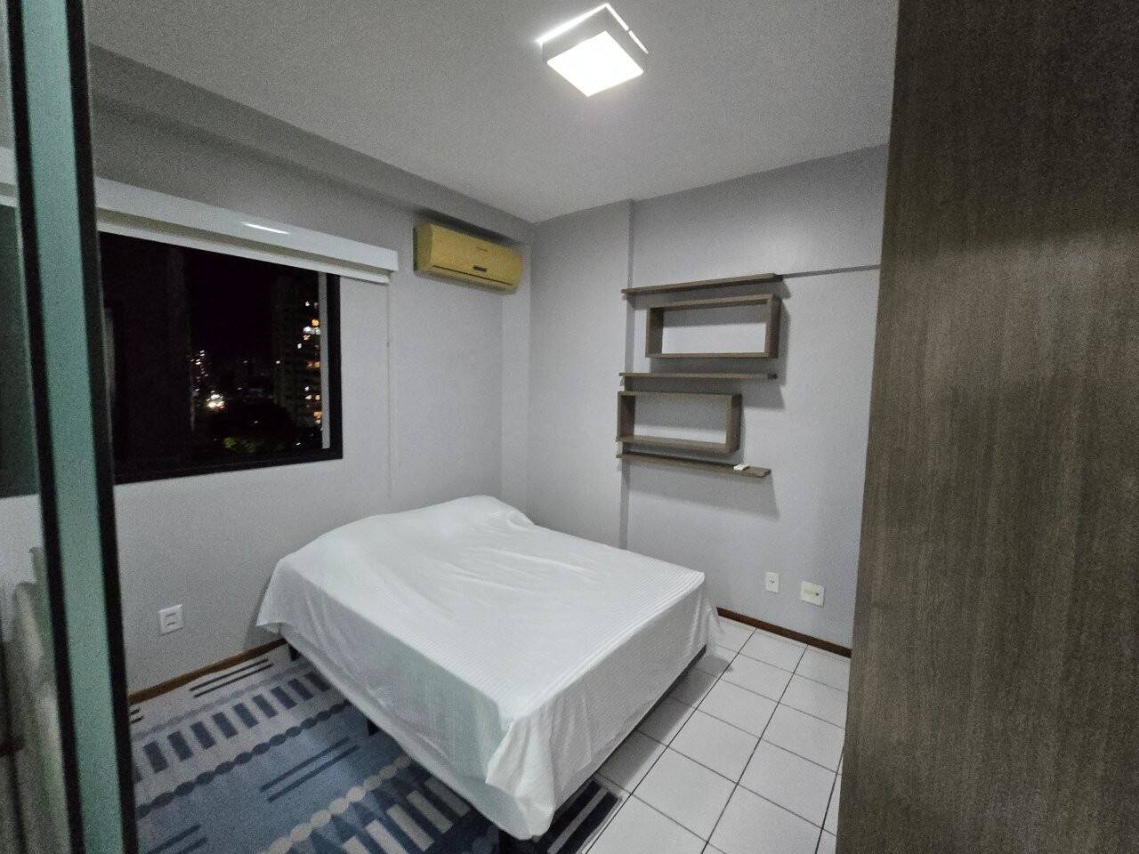 Apartamento para alugar com 1 quarto, 57m² - Foto 8